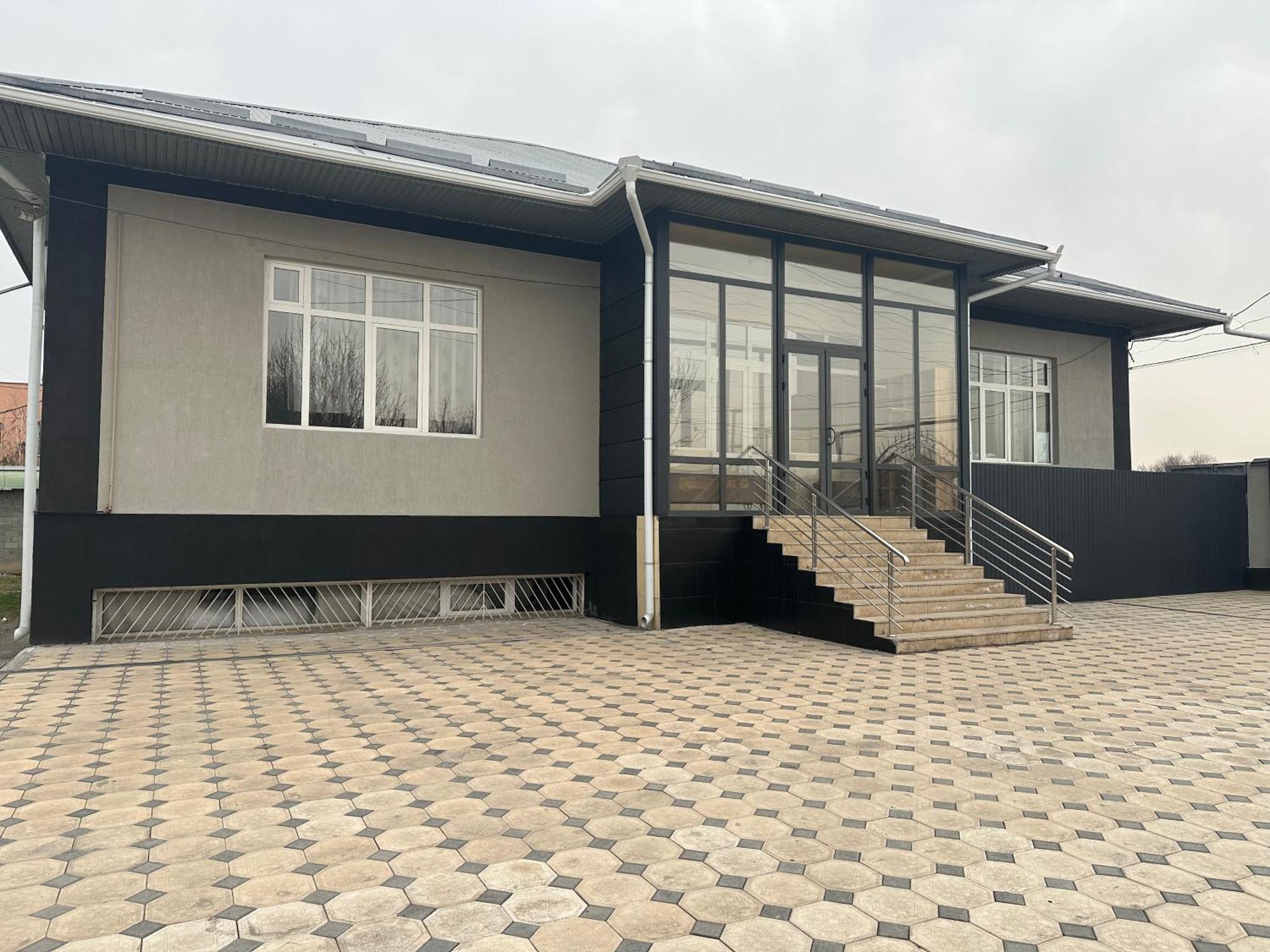 Sunny Hostel Osh Exterior photo